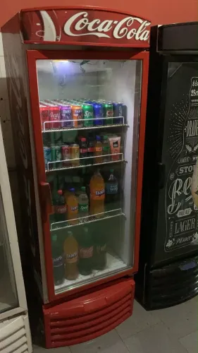 Vendo Geladeira Expositora
