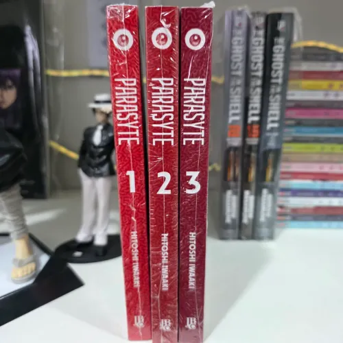 Mangá Parasyte Volumes 01, 02 e 03 *Novos- Editora JBC, Papel off-set, Hitoshi Iwaaki