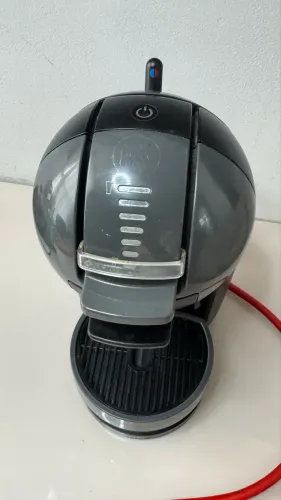 CAFETEIRA NESCAFÉ DOLCE GUSTO