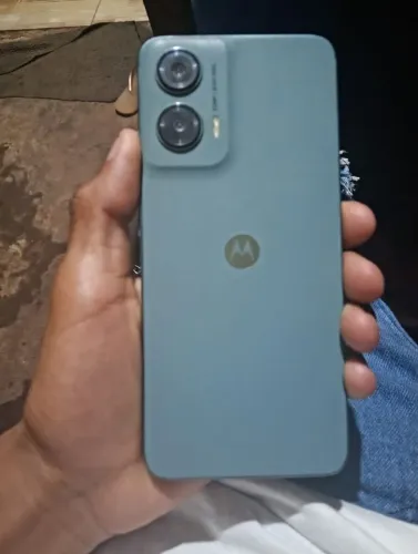 Vendo esse cllr moto g35 5G pras vender logo