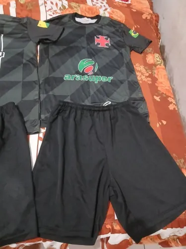 Uniforme do Vasco - 20 CAMISAS E 20 SHORTS