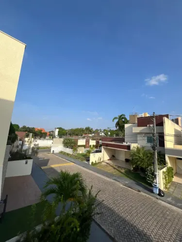 Casa em Condomínio à Venda no Parque Atlântico | 4 Quartos e 3 Suítes