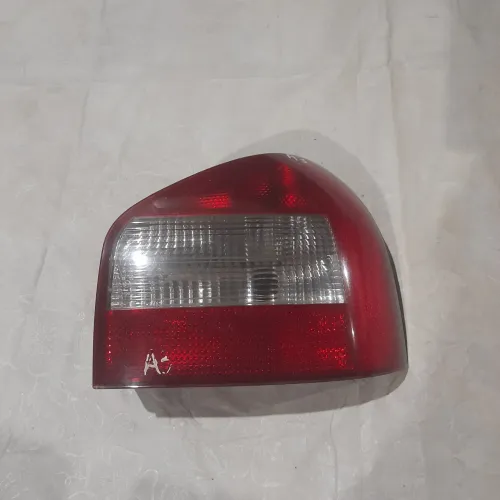 Lanterna traseira direita original audi A3 2003