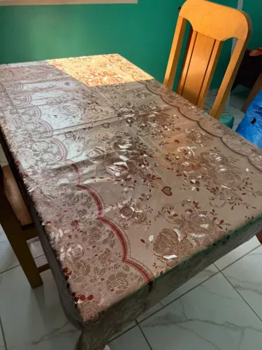 Mesa 4 cadeiras madeira
