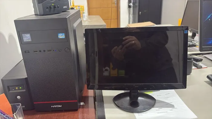 Computador i3 7100 + Monitor