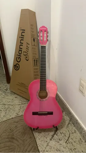 Violão rosado