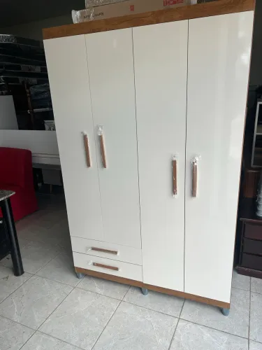 Guarda roupa Novo Entrego e Monto