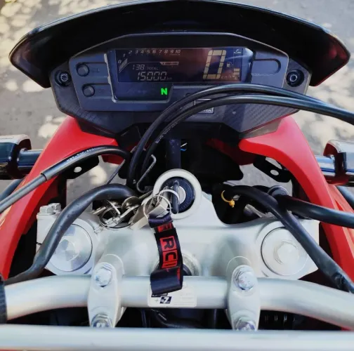 XRE 300 HALLY MOTO EXTRA