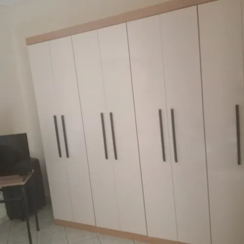 Guarda Roupa 8 portas praticamente Novo