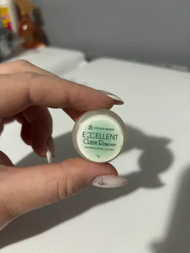 Vende- se removedor de cílios para lash designer