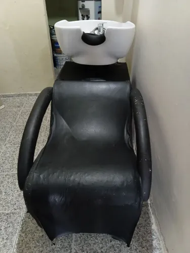 Lavatorio de cuba de Lousa usado eselente precisa so muda o forro q esta um pouco feio