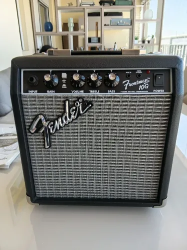 Amplificador de Guitarra Fender Frontman 10g