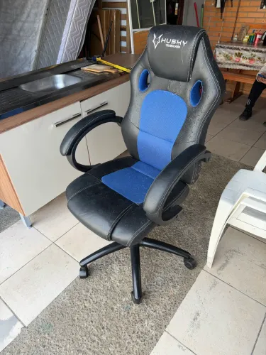 Cadeira gamer usada