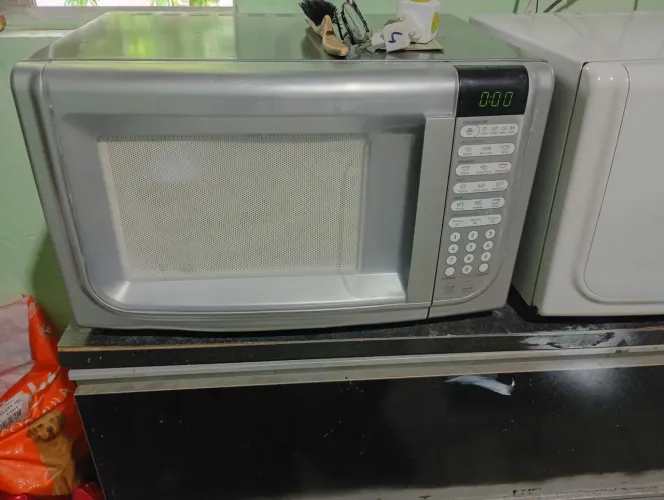 Microondas lindo 30 litros Eletrolux