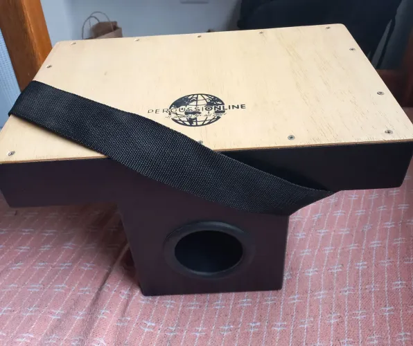 Vendo Cajon com talabarte