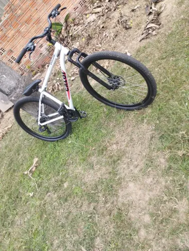 Bicicleta Caloi aro 29