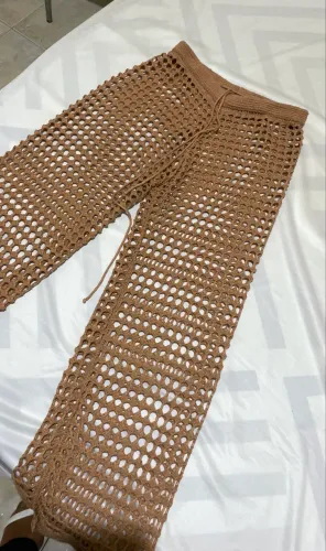 Calça de crochê praiana