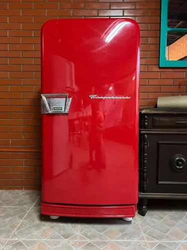 Geladeira Frigidaire Antiga 