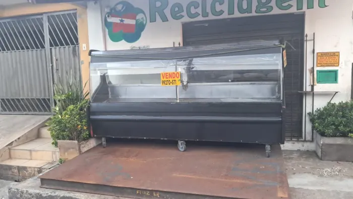 Vendo maquinário pra açougue!!!!