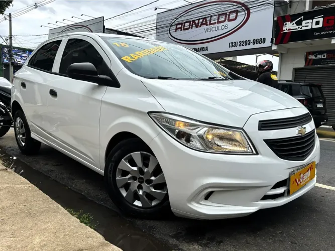 Chevrolet Onix JOY Hatch 1.0 8V Flex Mec. 4P 2018