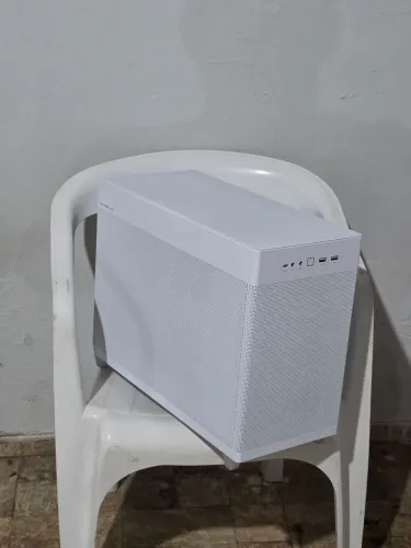 Gabinete Asus Ap201 branco mesh