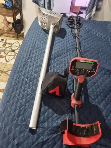 Detector de metal com a par