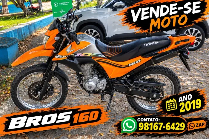 Vendo moto em perfeito estado apenas 1 dono , emplacamento em dia IPVA  , pneus novos . 