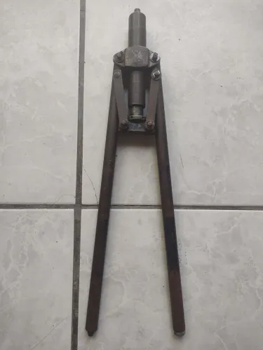 Rebitador industrial