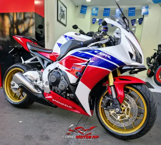 CBR 1000 Fireblade / Ano: 2013