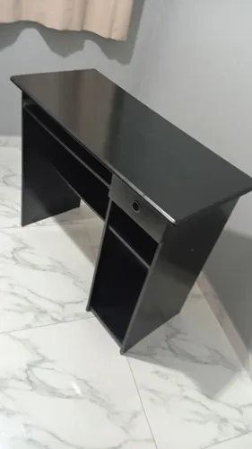 MESA DE COMPUTADOR VENDO