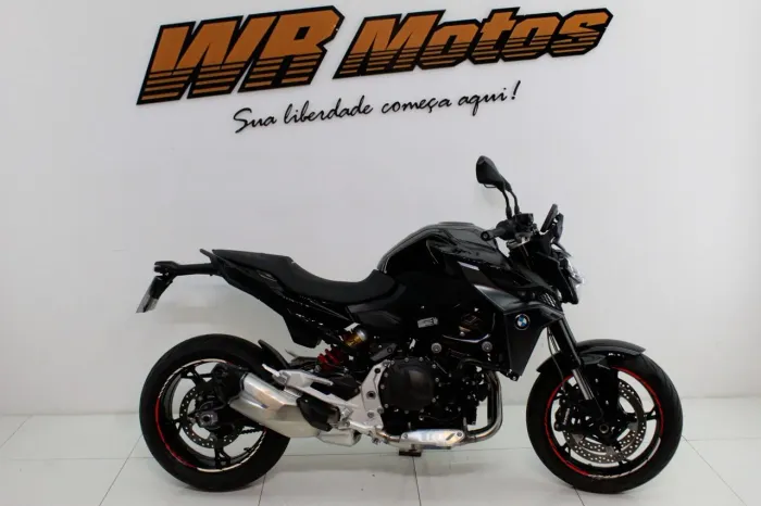 BMW F 900 GS PLUS