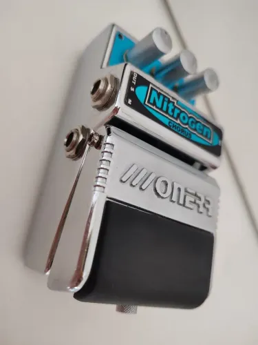 Pedal Onerr Nitrogen Chorus Stereo Cromado para Guitarra Nacional Raro Estéreo