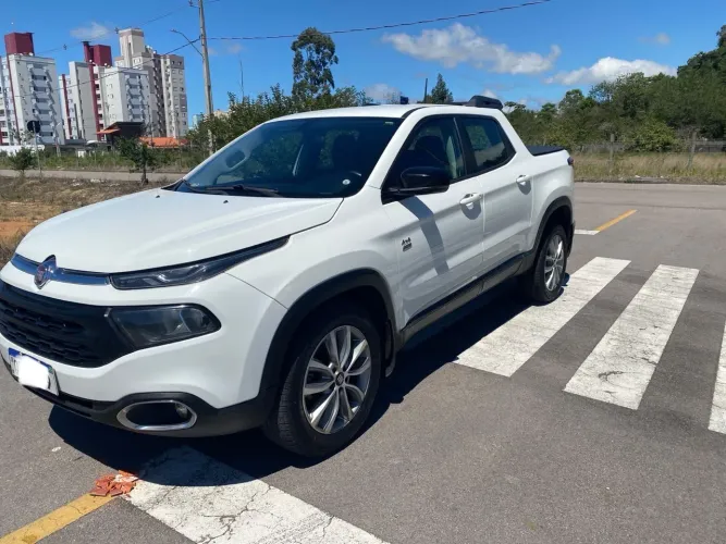 Fiat Toro Freedom 2.0 16V 4X4 TB Diesel Mec. 2018