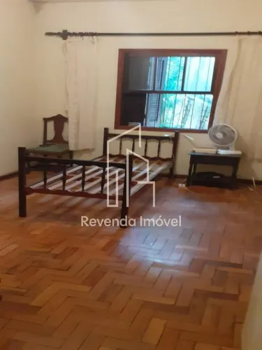 Casa à venda no Horto Florestal com 180m² 4 dormitórios 2 banheiros 1 vaga