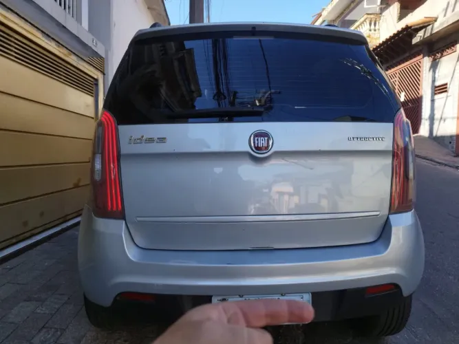 Fiat Idea Attractive 1.4 Fire Flex 8V 5P 2012