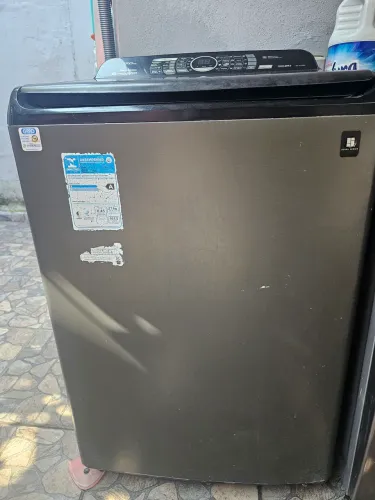 Máquina de lavar Panasonic 17 kilos usada