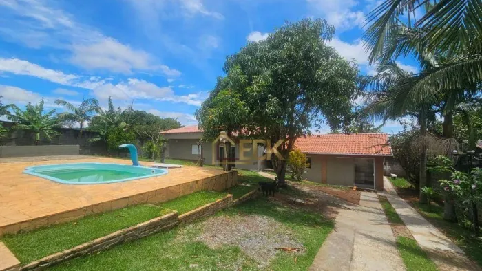 Chácara com 3 dormitórios à venda, 1250 m² por R$ 750.000,00 - Chácara Ingrid - Taubaté/SP