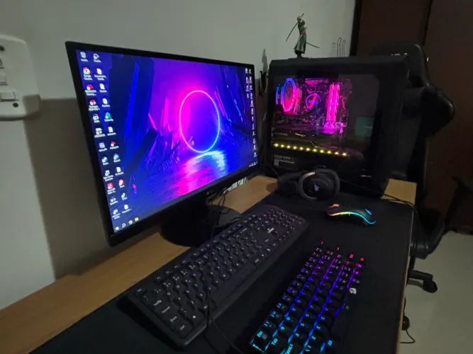 Pc Gamer Completo - vem com mesa e cadeira
