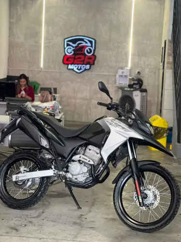 XRE 300 2018 IMPERDÍVEL