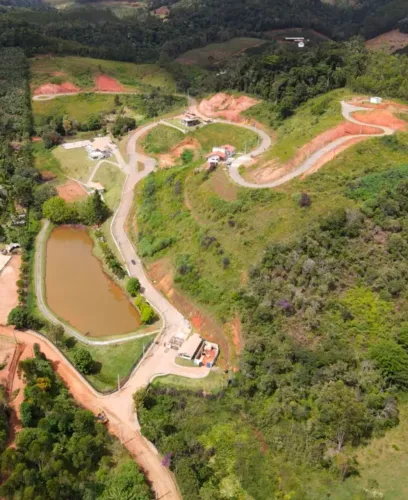 Lote de 950m² em Condomínio de Alto Padrão - Santa Teresa