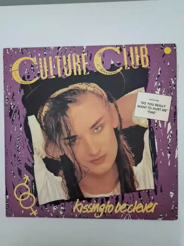 LP Vinil - Culture Club - Kissing To Be Clever