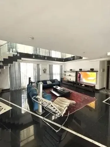 Cobertura Duplex Ampla no Edificio Michele Cler