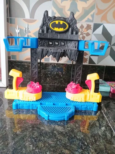 Playset Imaginext DC Batalha na Batcaverna 