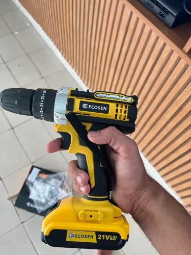 Parafusadeira e furadeira