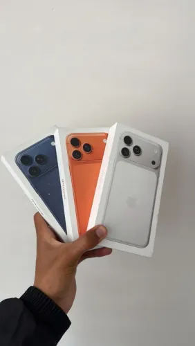 IPhone 17 Pro Max - LACRADO
