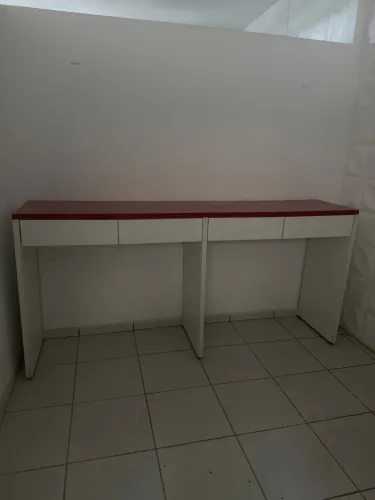 Aparador / Balcão Alto para Recepção, Clínica ou Escritório