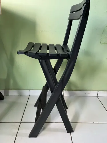 Mesa/Cadeira será externa.