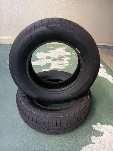 Pneus 185/70R14 Continental 