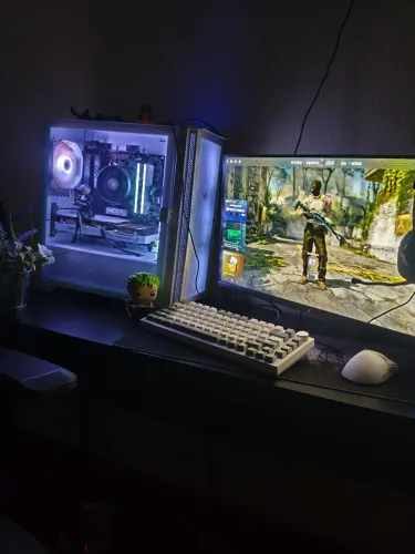 PC Gamer Ryzen 5 + RXb6600 white | 16GB RAM DDR4 3200 | SSD NVME 1TB KINGSTON