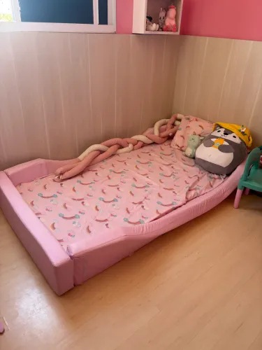 Cama montessoriana + colchão 